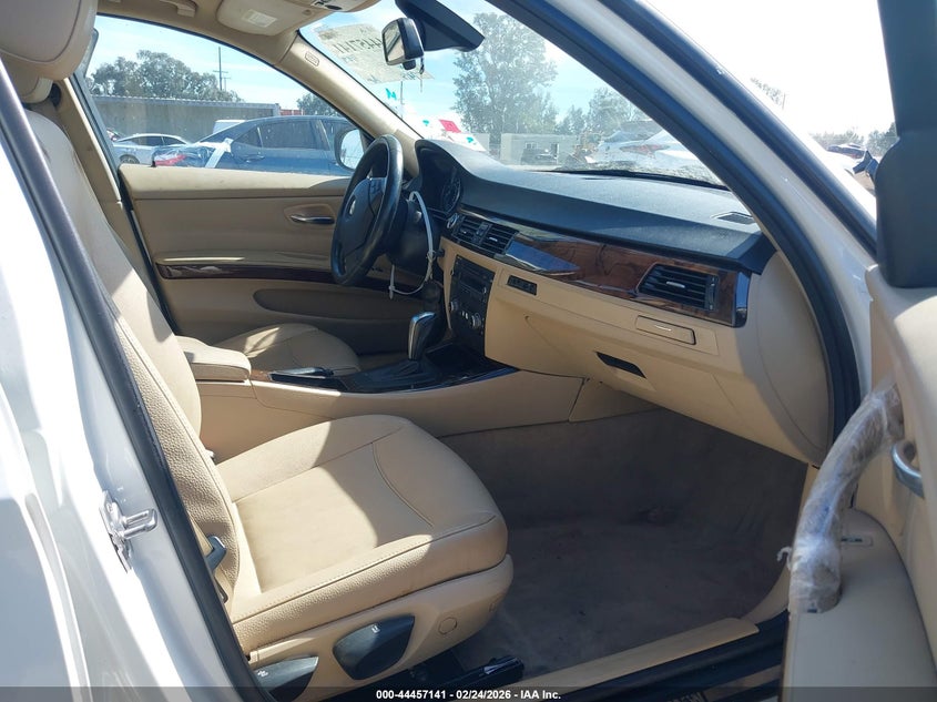 2011 BMW 3er VIN WBAPH5G52BNM76484 IAAI salvage auction — FRESH WATER, Salvage (California), sold $600 on 2026-07-15 (photo 5)