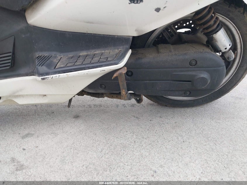 2007 Suzuki An650 VIN JS1CP51A272101840 IAAI salvage auction — ALL OVER, Salvage (California), sold $50 on 2026-07-06 (photo 9)