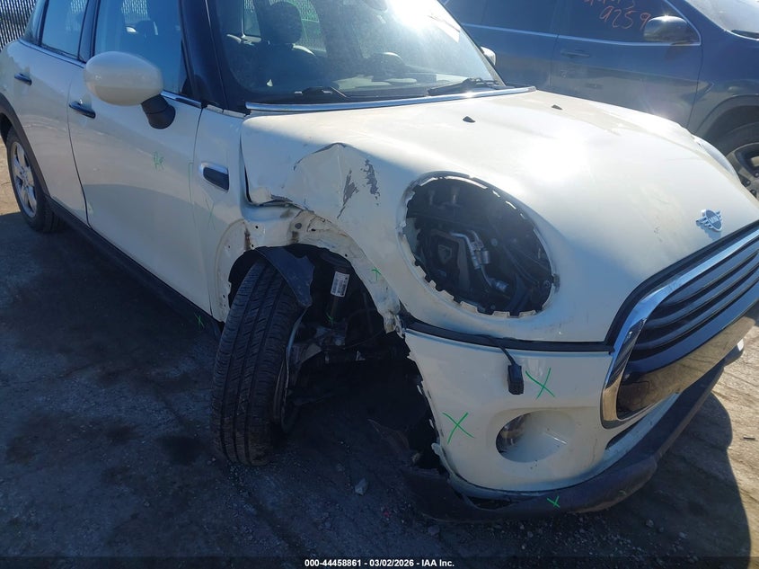 2021 Mini Hard top VIN WMWXU7C01M2P40090 IAAI salvage auction — RIGHT FRONT, Salvage (Ohio), sold $2,700 on 2026-07-14 (photo 6)