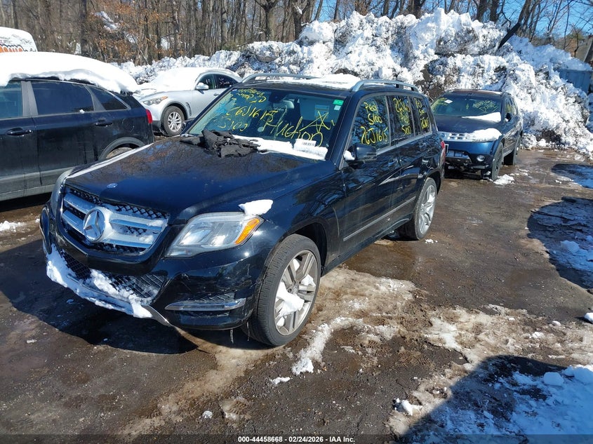 2014 Mercedes-benz Glk-klasse VIN WDCGG5HB7EG251944 IAAI salvage auction — FRONT & REAR, Salvage Title, sold $3,050 on 2026-08-18 (photo 2)