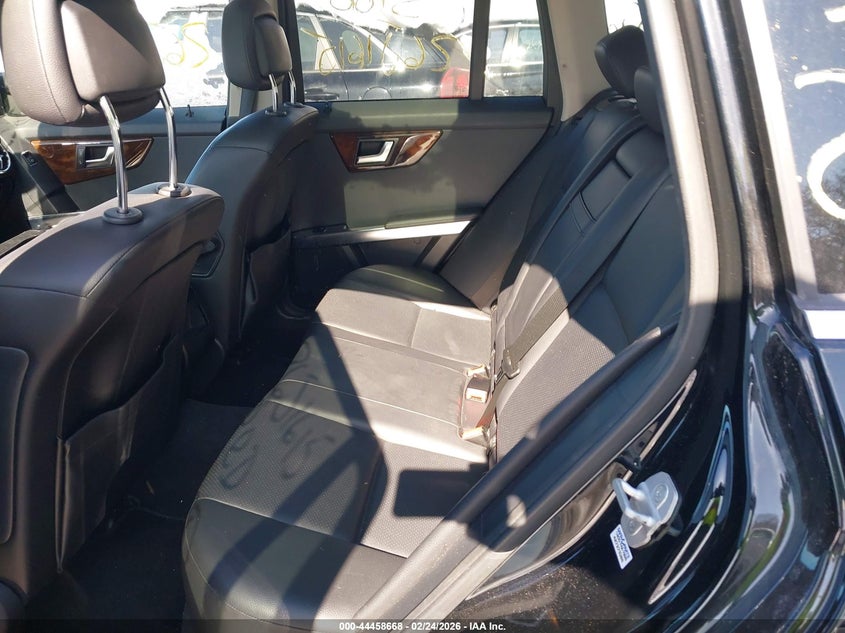 2014 Mercedes-benz Glk-klasse VIN WDCGG5HB7EG251944 IAAI salvage auction — FRONT & REAR, Salvage Title, sold $3,050 on 2026-08-18 (photo 8)