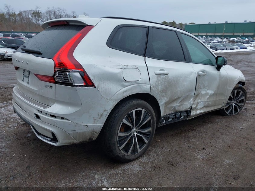 2023 Volvo Xc60 VIN YV4L12RW8P1340687 IAAI salvage auction — RIGHT SIDE, Salvage Title, sold $1,150 on 2026-07-28 (photo 4)
