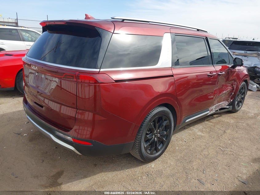2022 Kia Carnival VIN KNDNE5H37N6065337 IAAI salvage auction — SIDE, Salvage Title, sold $6,800 on 2026-07-15 (photo 4)