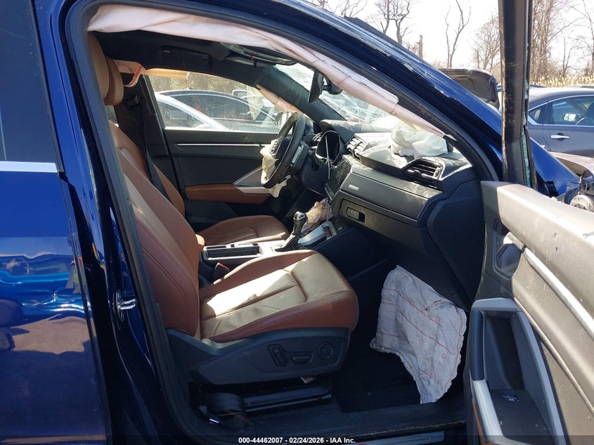 2024 Audi Q3 VIN WA1DECF34R1171275 IAAI salvage auction — ROLLOVER, Salvage - Greater Than 75% (Maryland), sold $3,950 on 2026-07-23 (photo 5)