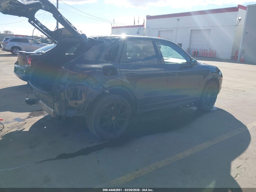2020 Porsche Cayenne VIN WP1AB2AY4LDA27115 IAAI salvage auction — REAR END, Salvage (Utah), sold $18,900 on 2026-07-16 (photo 4)