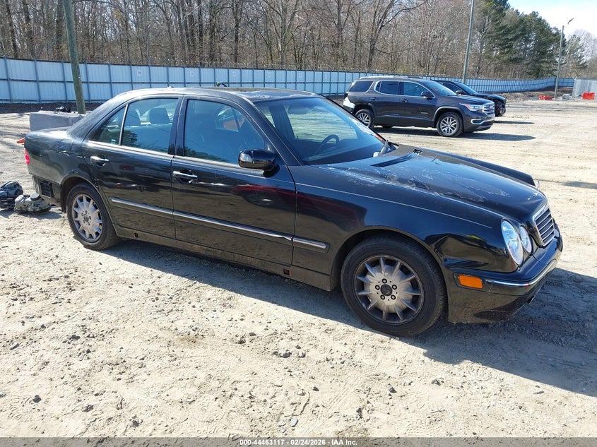 2000 Mercedes-benz E-class VIN WDBJF65J2YB108349 IAAI salvage auction — FRONT & REAR, Salvage (Georgia), sold $400 on 2026-07-16 (photo 1)