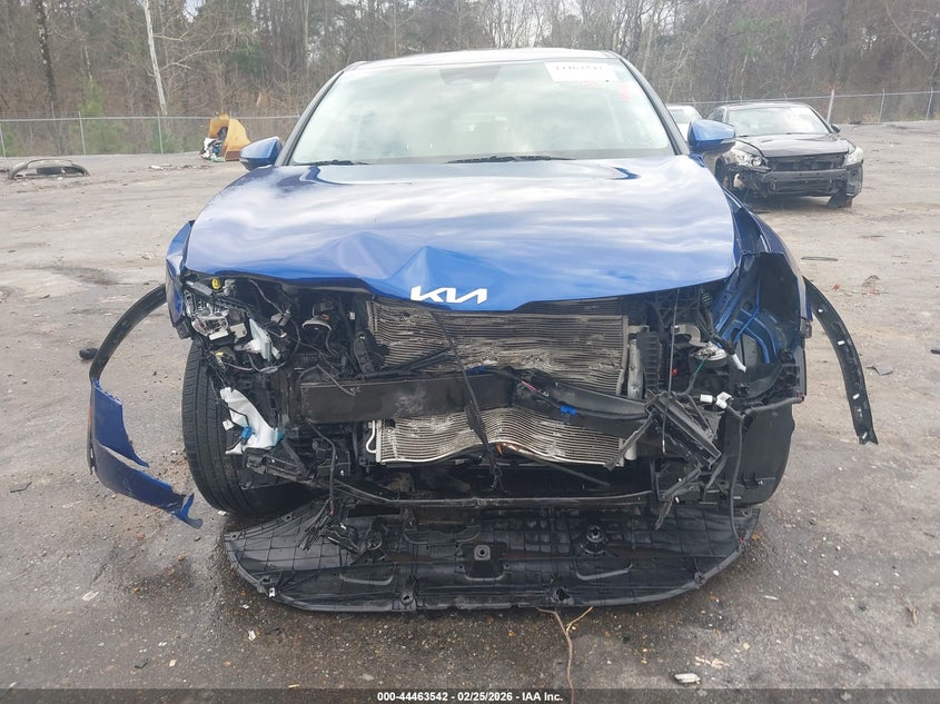 2023 Kia Sportage VIN 5XYK33AF8PG126891 IAAI salvage auction — FRONT END, Salvage Title, sold $3,950 on 2026-07-29 (photo 6)