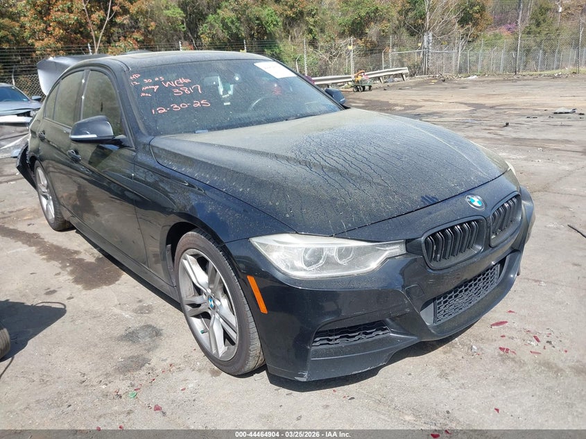 2013 BMW 3er VIN WBA3A9G51DNR97256 IAAI salvage auction — REAR END, Wait Title, sold $1,175 on 2026-08-20 (photo 1)