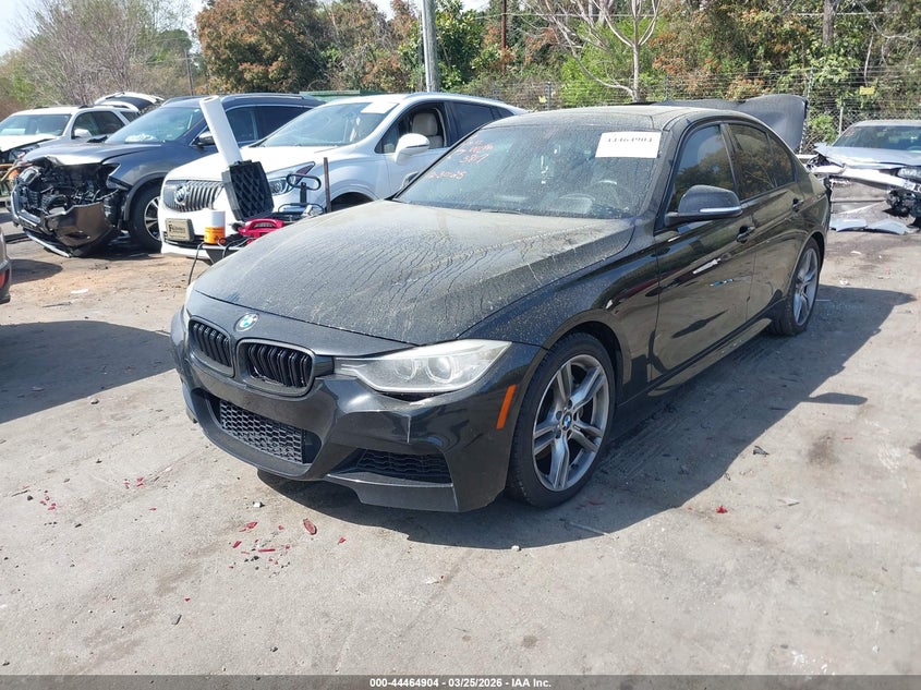 2013 BMW 3er VIN WBA3A9G51DNR97256 IAAI salvage auction — REAR END, Wait Title, sold $1,175 on 2026-08-20 (photo 2)