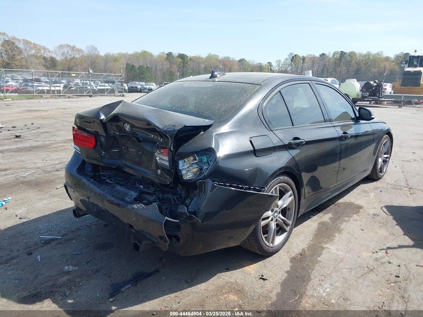 2013 BMW 3er VIN WBA3A9G51DNR97256 IAAI salvage auction — REAR END, Wait Title, sold $1,175 on 2026-08-20 (photo 4)