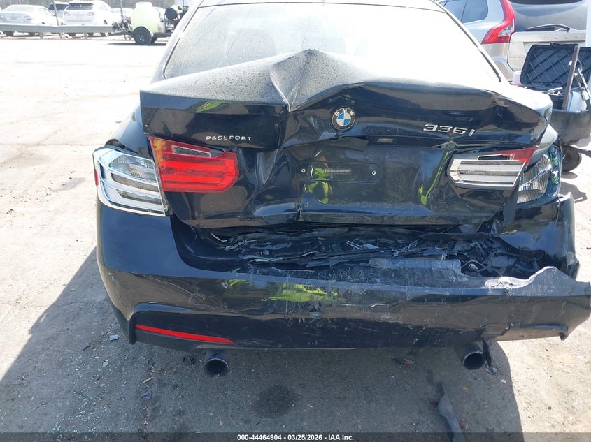 2013 BMW 3er VIN WBA3A9G51DNR97256 IAAI salvage auction — REAR END, Wait Title, sold $1,175 on 2026-08-20 (photo 6)