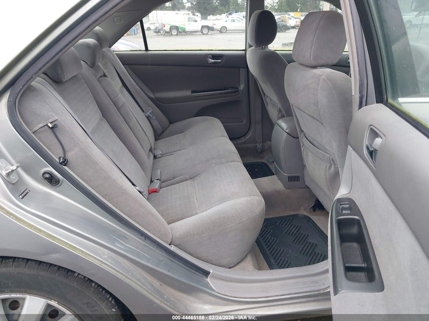 2005 Toyota Camry VIN JTDBE30K353024974 IAAI salvage auction — FRONT END, Clear (Washington), sold $500 on 2026-07-29 (photo 8)