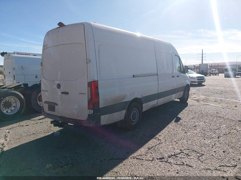 2025 Mercedes-benz Sprinter VIN W1Y4KCHY2ST201712 IAAI salvage auction — FRONT END, Salvage (New Mexico), sold $7,400 on 2026-07-20 (photo 4)