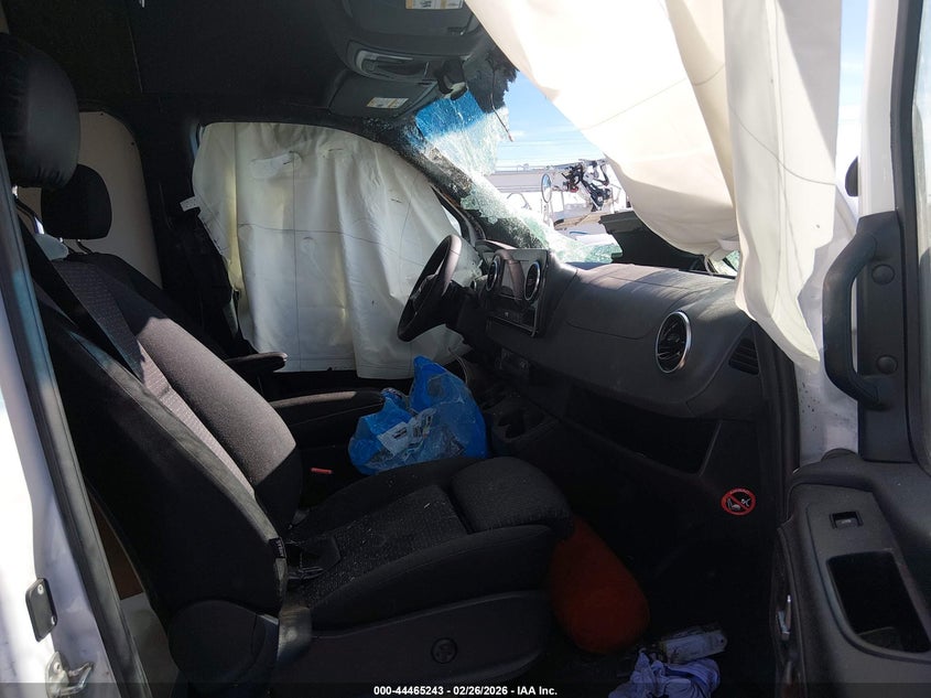 2025 Mercedes-benz Sprinter VIN W1Y4KCHY2ST201712 IAAI salvage auction — FRONT END, Salvage (New Mexico), sold $7,400 on 2026-07-20 (photo 5)