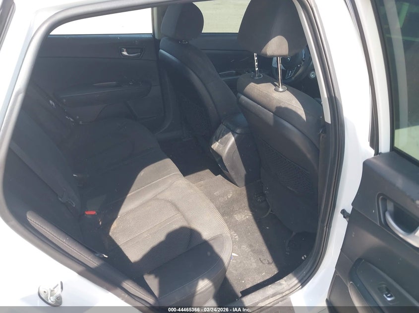 2019 Kia Optima VIN 5XXGT4L31KG364934 IAAI salvage auction — REAR END, Salvage (Texas), sold $3,000 on 2026-07-29 (photo 8)