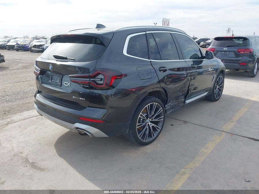2024 BMW X3 VIN 5UX43DP00R9X27054 IAAI salvage auction — RIGHT SIDE, Original (Texas), sold $20,600 on 2026-07-29 (photo 4)