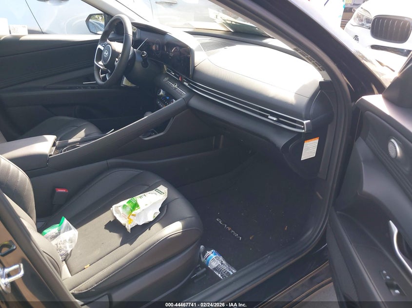 2025 Hyundai Elantra VIN KMHLN4DJ8SU176164 IAAI salvage auction — REAR END, Other, sold $8,800 on 2026-07-24 (photo 5)
