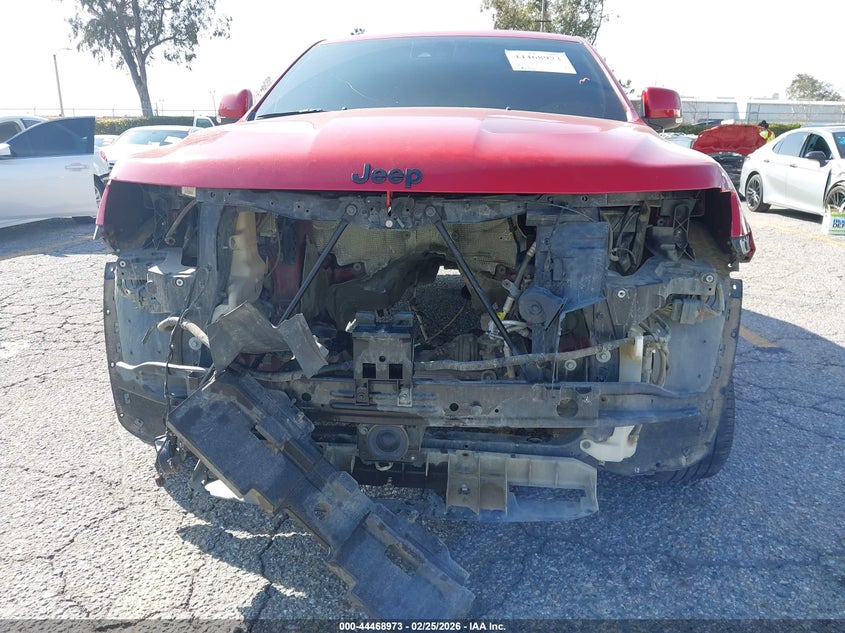 2021 Jeep Grand cherokee VIN 1C4RJFDJ1MC639504 IAAI salvage auction — THEFT, Wait Title, sold $11,850 on 2026-08-07 (photo 6)