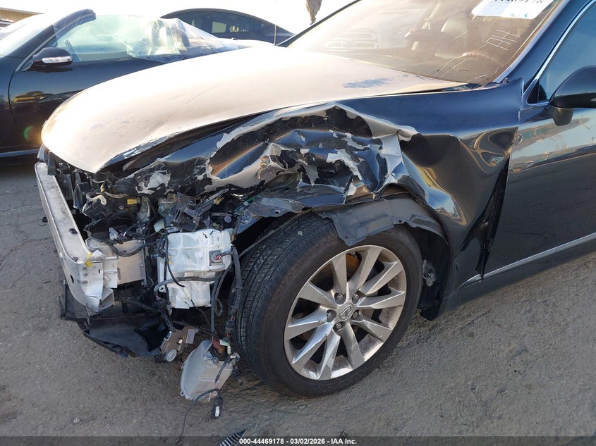 2011 Lexus Ls VIN JTHBL5EFXB5103540 IAAI salvage auction — LEFT FRONT, Salvage (California), sold $1,800 on 2026-07-29 (photo 6)