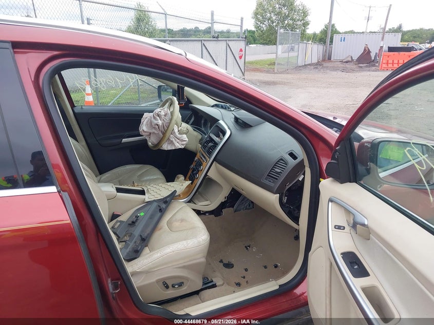 2010 Volvo Xc60 VIN YV4992DZ6A2021729 IAAI salvage auction — FRONT END, Clear (Virginia), sold $300 on 2026-07-14 (photo 5)