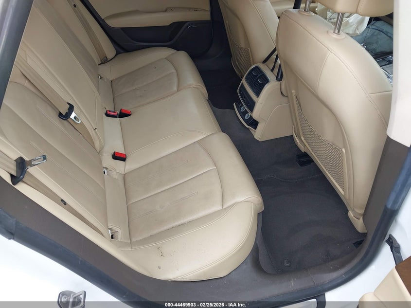 2014 Audi A7 VIN WAUWGAFC3EN070189 IAAI salvage auction — FRONT END, Salvage Title, sold $1,250 on 2026-07-16 (photo 8)