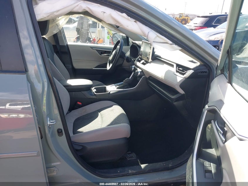 2022 Toyota Rav 4 VIN 2T3RWRFV6NW130395 IAAI salvage auction — RIGHT SIDE, Rebuildable (Florida), sold $11,900 on 2026-07-09 (photo 5)
