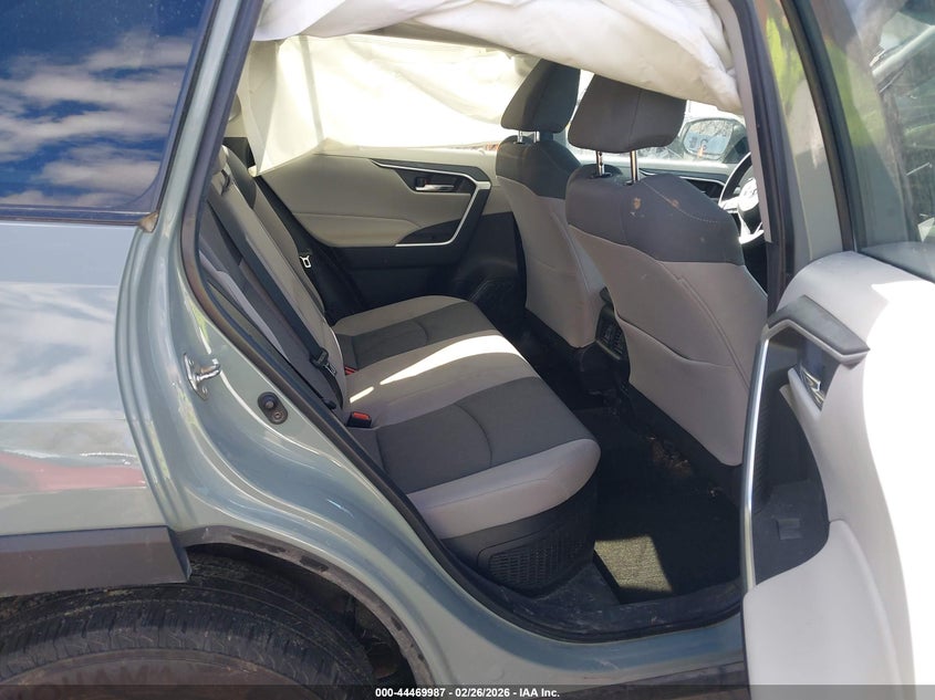 2022 Toyota Rav 4 VIN 2T3RWRFV6NW130395 IAAI salvage auction — RIGHT SIDE, Rebuildable (Florida), sold $11,900 on 2026-07-09 (photo 8)