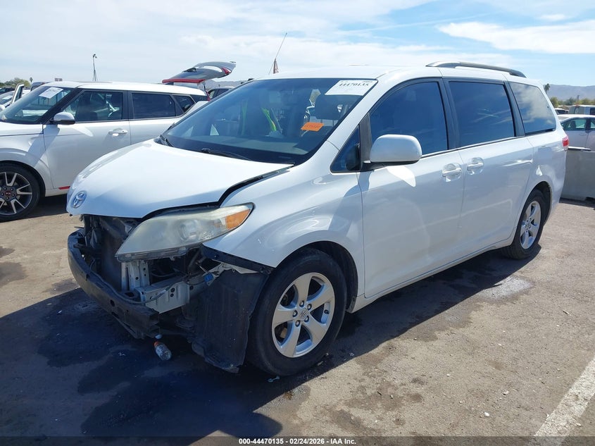 2014 Toyota Sienna VIN 5TDKK3DC8ES519827 IAAI salvage auction — RIGHT FRONT, Salvage Title, sold $1,400 on 2026-07-14 (photo 2)
