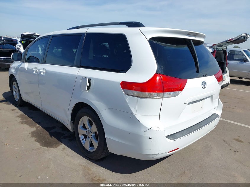 2014 Toyota Sienna VIN 5TDKK3DC8ES519827 IAAI salvage auction — RIGHT FRONT, Salvage Title, sold $1,400 on 2026-07-14 (photo 3)