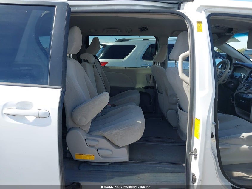 2014 Toyota Sienna VIN 5TDKK3DC8ES519827 IAAI salvage auction — RIGHT FRONT, Salvage Title, sold $1,400 on 2026-07-14 (photo 8)