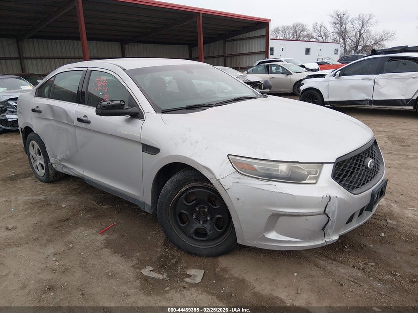 2013 Ford Police VIN 1FAHP2L82DG132241 IAAI salvage auction — RIGHT SIDE, Salvage (Nebraska), sold $625 on 2026-07-09 (photo 1)