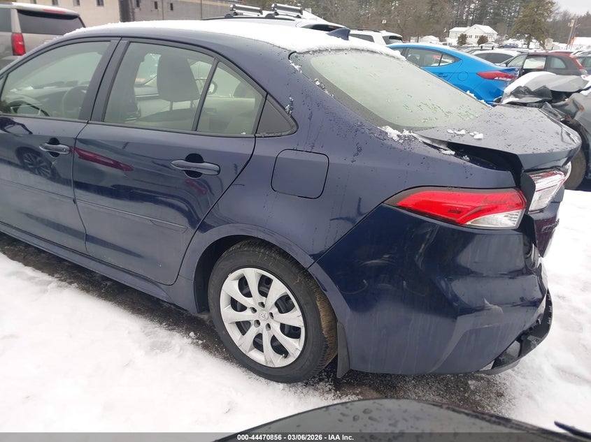 2024 Toyota Corolla VIN JTDB4MEE5RJ013519 IAAI salvage auction — REAR END, Salvage Title, sold $5,550 on 2026-07-17 (photo 3)