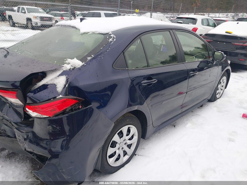 2024 Toyota Corolla VIN JTDB4MEE5RJ013519 IAAI salvage auction — REAR END, Salvage Title, sold $5,550 on 2026-07-17 (photo 4)