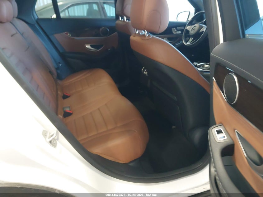 2016 Mercedes-benz Glc VIN WDC0G4KBXGF034840 IAAI salvage auction — REAR END, Salvage (Minnesota), sold $8,200 on 2026-07-09 (photo 8)