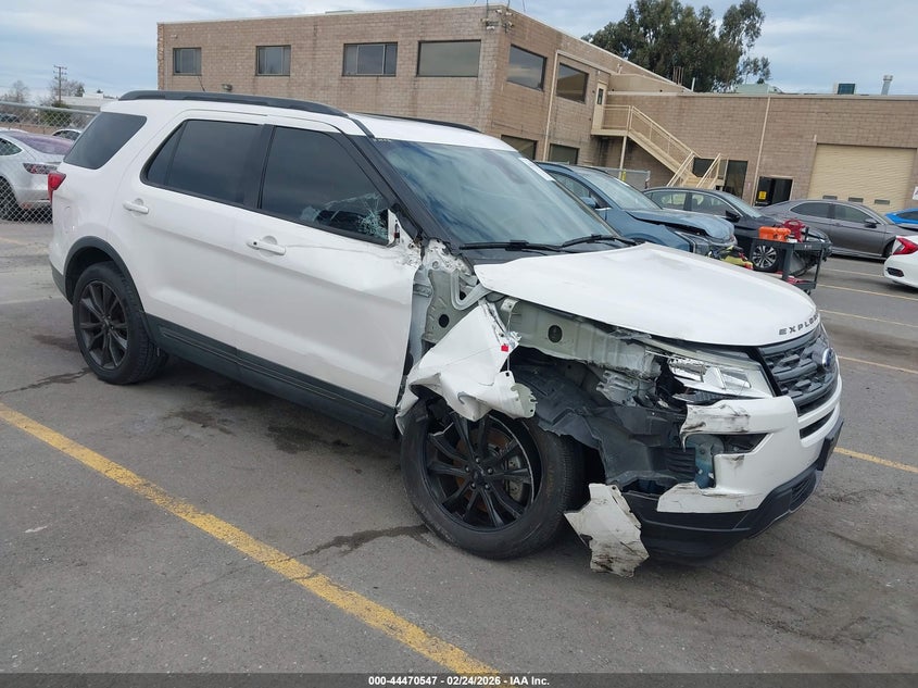 2019 Ford Explorer VIN 1FM5K8D86KGA28387 IAAI salvage auction — RIGHT FRONT, Salvage Title, sold $2,725 on 2026-07-19 (photo 1)