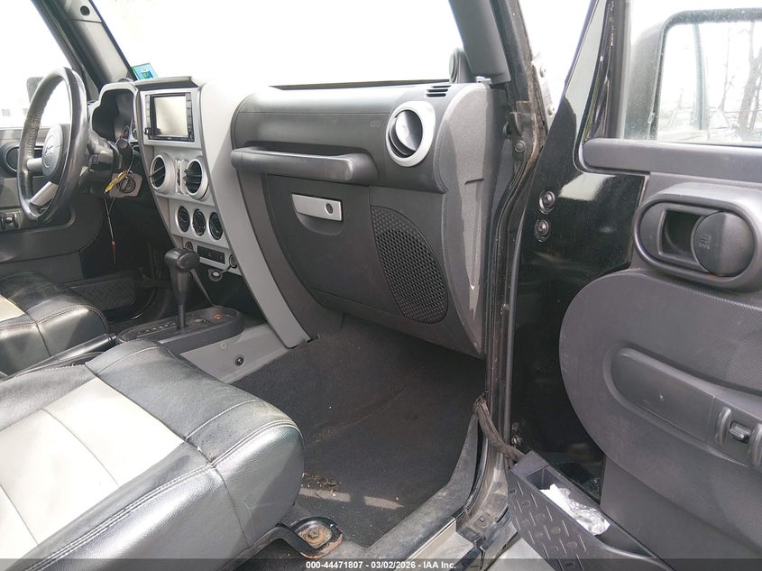 2008 Jeep Wrangler / VIN 1J8GA59148L627095 IAAI salvage auction — REAR END, Salvage (New Jersey), sold $1,400 on 2026-07-09 (photo 5)