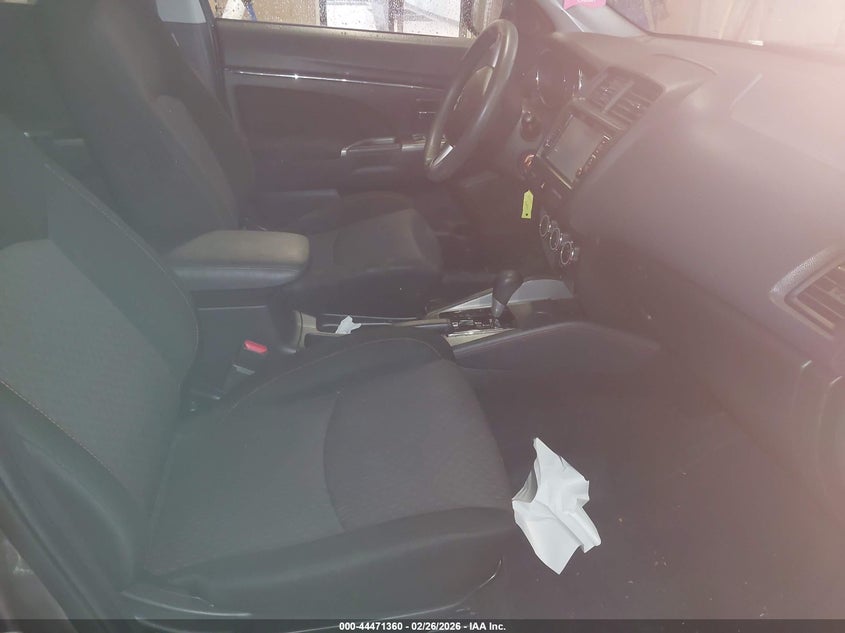 2019 Mitsubishi Outlander VIN JA4AP3AU9KU017680 IAAI salvage auction — RIGHT FRONT, Salvage Title, sold $2,450 on 2026-08-03 (photo 5)