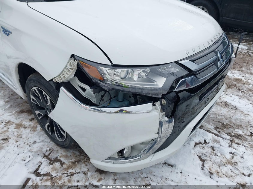 2018 Mitsubishi Outlander VIN JA4J24A52JZ030415 IAAI salvage auction — RIGHT FRONT, Salvage (Pennsylvania), sold $6,200 on 2026-07-08 (photo 6)