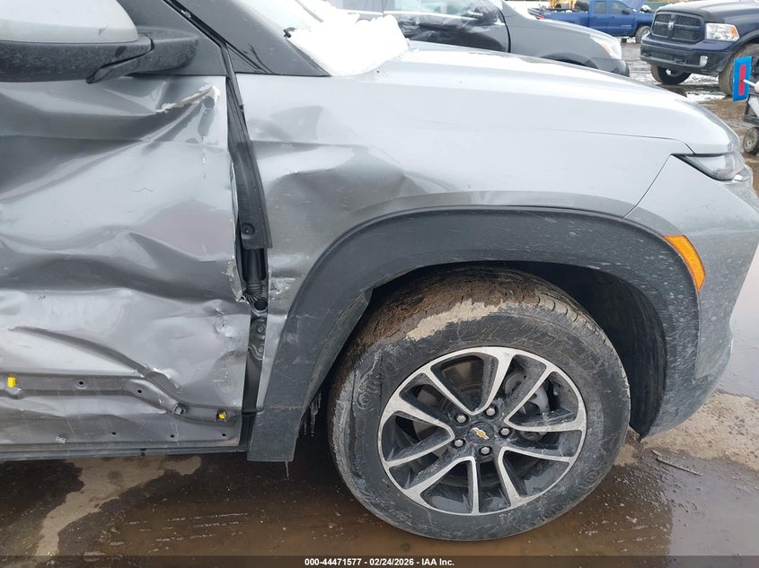2025 Chevrolet Trailblazer VIN KL79MRSL6SB084529 IAAI salvage auction — RIGHT SIDE, Salvage (Indiana), sold $5,900 on 2026-07-28 (photo 6)