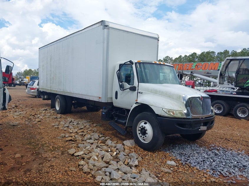 2020 International VIN 3HAEUMML4LL613750 — IAAI salvage auction photo