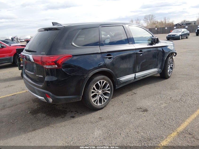 2018 Mitsubishi Outlander VIN JA4AZ3A32JZ052788 IAAI salvage auction — FRONT END, Salvage (Colorado), sold $1,800 on 2026-07-14 (photo 4)