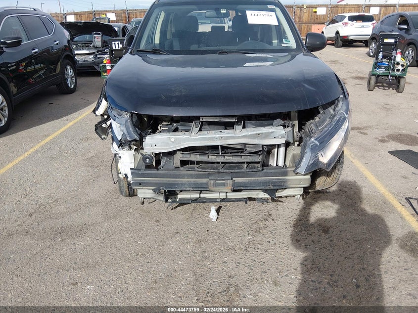 2018 Mitsubishi Outlander VIN JA4AZ3A32JZ052788 IAAI salvage auction — FRONT END, Salvage (Colorado), sold $1,800 on 2026-07-14 (photo 6)