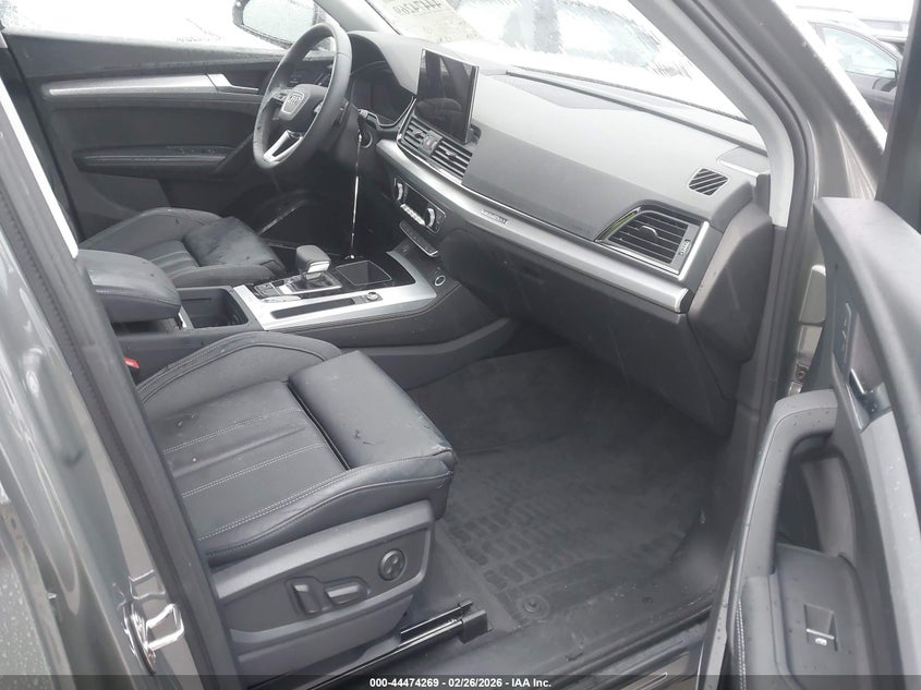 2024 Audi Q5 VIN WA1FAAFY6R2053520 IAAI salvage auction — FRONT END, Salvage Title, sold $18,700 on 2026-07-09 (photo 5)