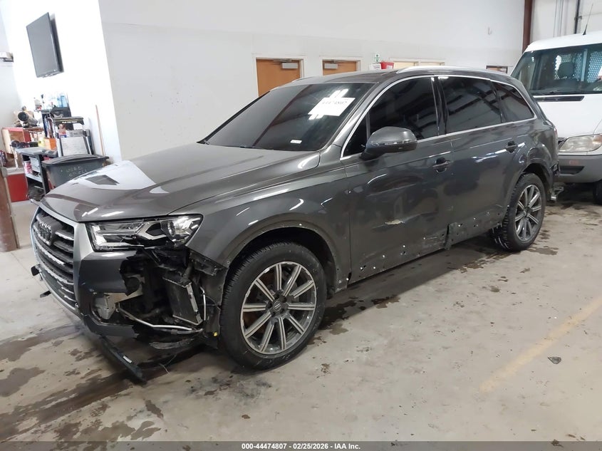 2019 Audi Q7 VIN WA1AAAF71KD008805 IAAI salvage auction — LEFT SIDE, Salvage Title, sold $525 on 2026-07-27 (photo 2)