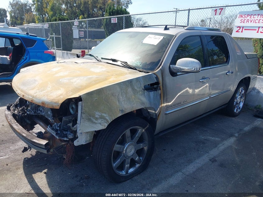 2007 Cadillac Escalade ext VIN 3GYFK62807G217753 IAAI salvage auction — ENGINE BURN, Salvage (California), sold $525 on 2026-07-09 (photo 2)