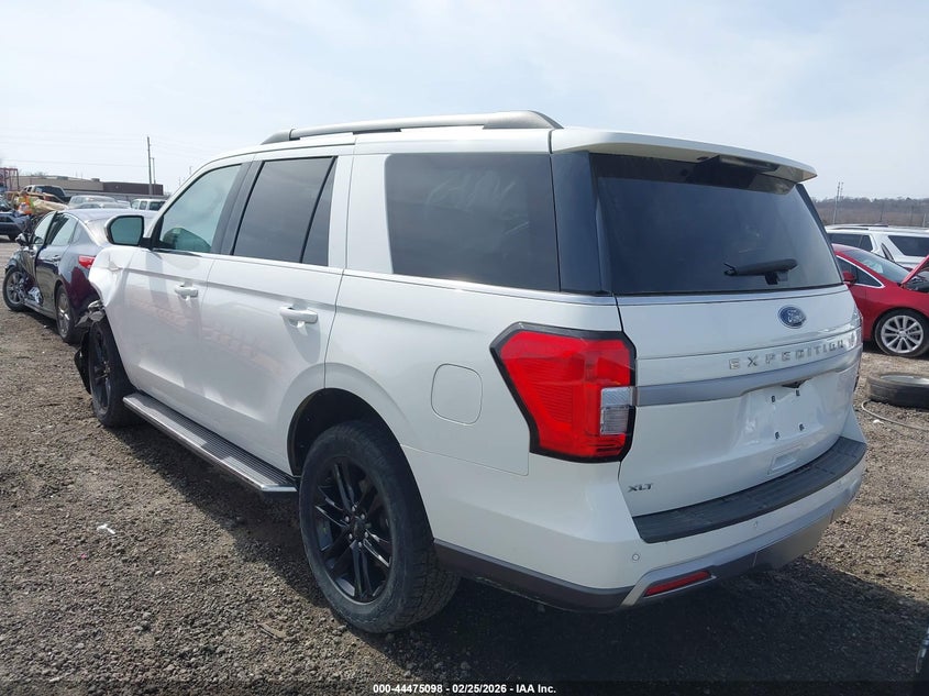 2023 Ford Expedition VIN 1FMJU1J88PEA13929 IAAI salvage auction — FRONT END, Clear (Oklahoma), sold $12,000 on 2026-07-28 (photo 3)
