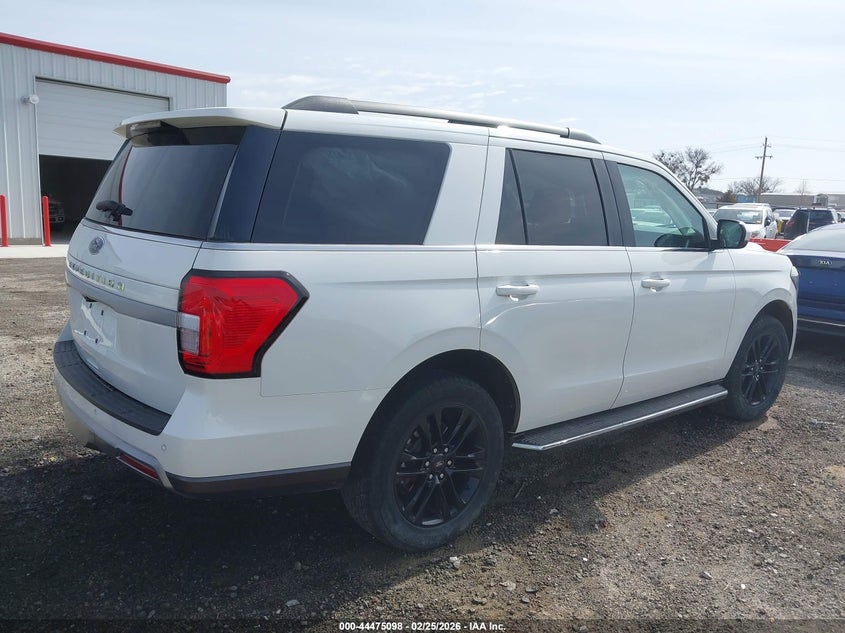2023 Ford Expedition VIN 1FMJU1J88PEA13929 IAAI salvage auction — FRONT END, Clear (Oklahoma), sold $12,000 on 2026-07-28 (photo 4)