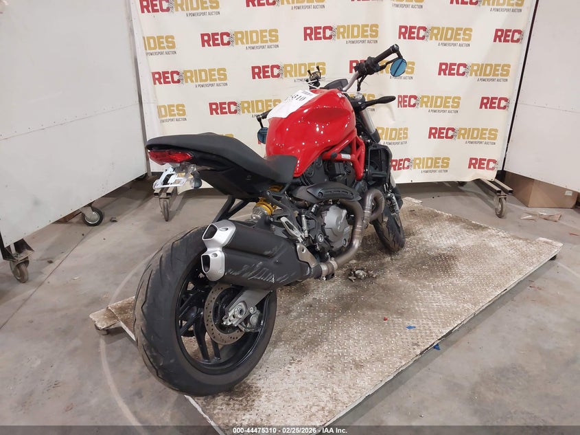 2019 Ducati Monster VIN ZDMMACLS5KB003890 IAAI salvage auction — RIGHT SIDE, Salvage Title, sold $2,850 on 2026-08-11 (photo 4)
