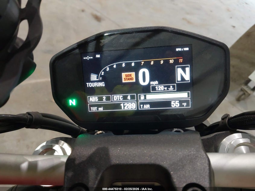 2019 Ducati Monster VIN ZDMMACLS5KB003890 IAAI salvage auction — RIGHT SIDE, Salvage Title, sold $2,850 on 2026-08-11 (photo 7)