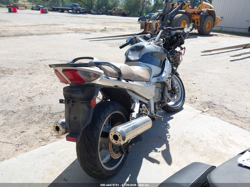 2008 Yamaha Fjr 1300 VIN JYARP16Y98A000229 IAAI salvage auction — ALL OVER, Salvage (California), sold $800 on 2026-07-29 (photo 4)